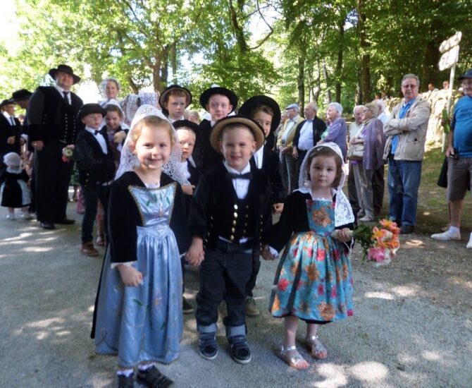 Enfants en costume Breton